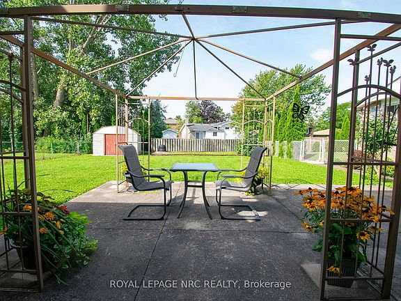 4th image of 7 Dolly Cir