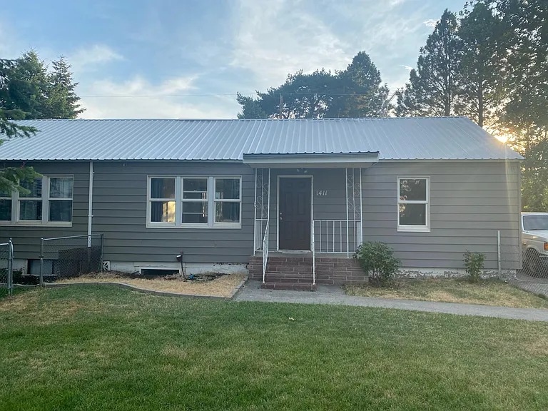1411 McPherson Ave — Photo 1