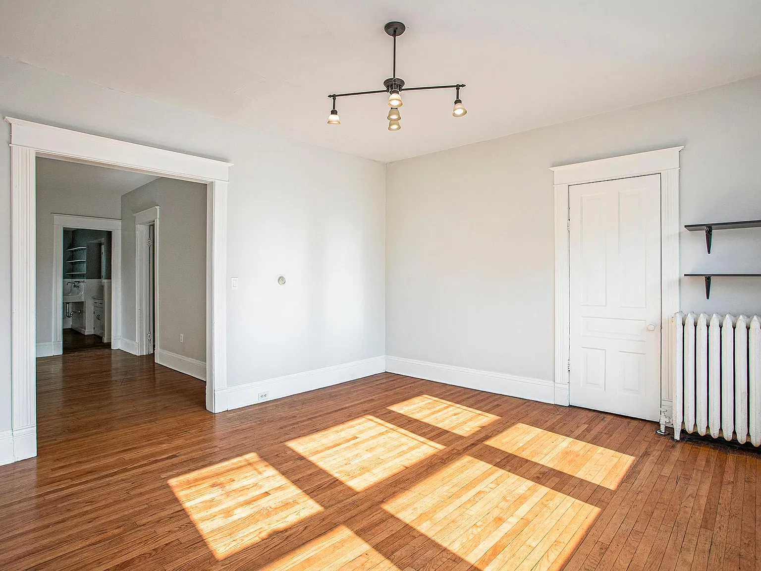 307 James Ave SE — Photo 4