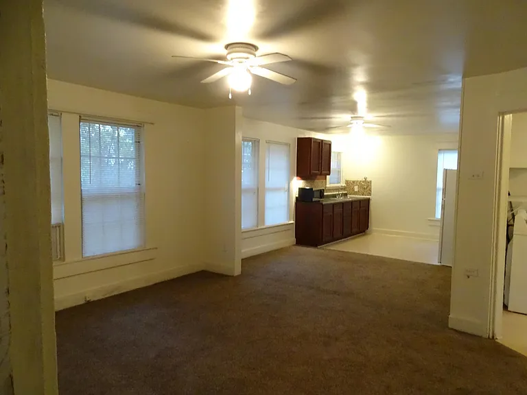 803 Esplanade St #E — Photo 2