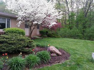 12100 Hyne Rd, Brighton, MI