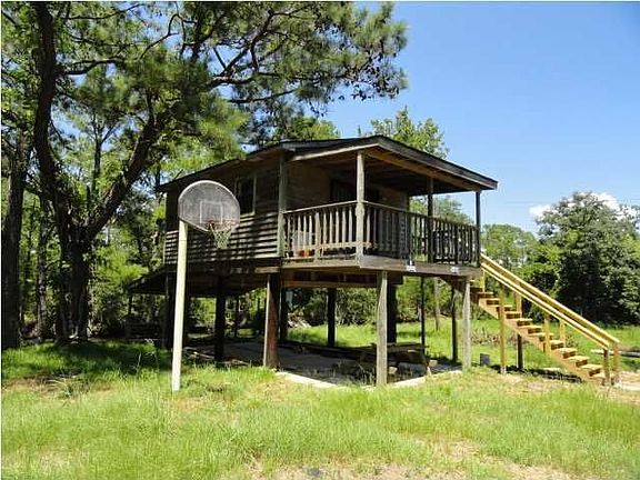 3rd image of 2766 Renee Dr