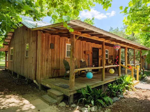 438 NE English Ivy Trl, Pinetta, FL 32350