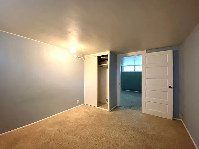 419 E Myrtle St #BASEMENT — Photo 7