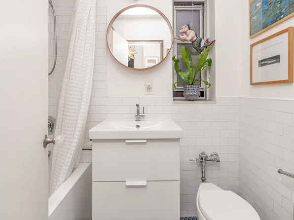 100 Park Terrace West image 8 of 16