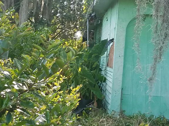 5th image of 8716 N 39th St