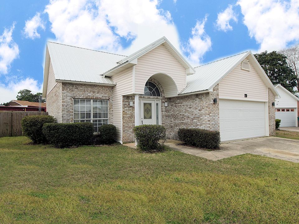 1st image of 23 Ruby Cir
