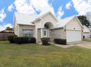 23 Ruby Cir, Mary Esther, FL 32569