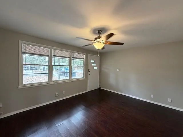 914 David Langan Dr W — Photo 5