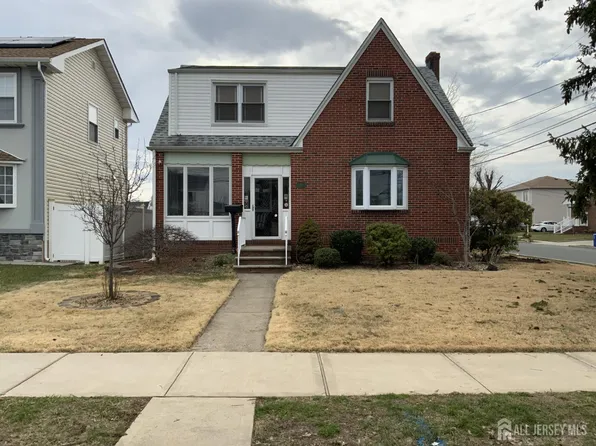 151 Carteret Ave, Carteret, NJ 07008