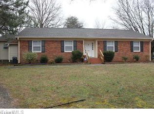 2041 SW Hawthorne Rd, Winston Salem, NC 27103