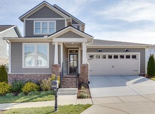 3318 Vinemont Dr, Thompsons Station, TN 37179
