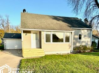 110 Fischer Ave, Iowa Falls, IA 50126