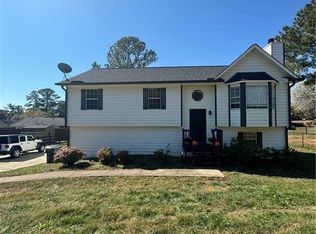 2911 Highpoint Rd, Snellville, GA 30078