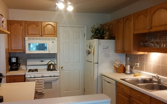 5th image of 588 Williamsburg Ct APT C1
