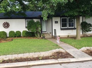 202 N Hickory St, Muenster, TX 76252