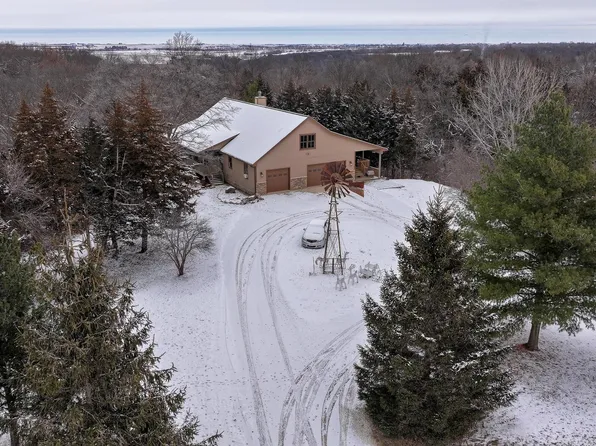 3155 255th Ln, Panora, IA 50216