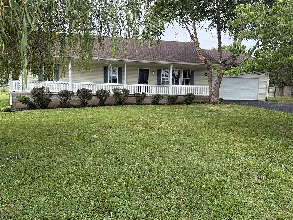 1st image of 158 Pembroke Ct