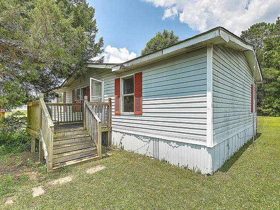 3rd image of 735 Coral Acres Dr