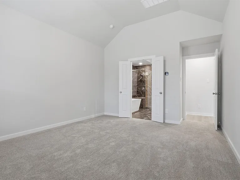 5011 Bowen Prairie Dr — Photo 13
