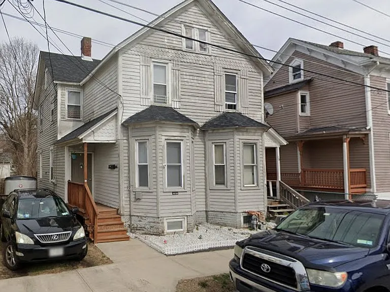 18 Barcelow St — Photo 2