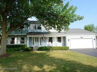 7 Cortland Cir, Lake Zurich, IL 60047