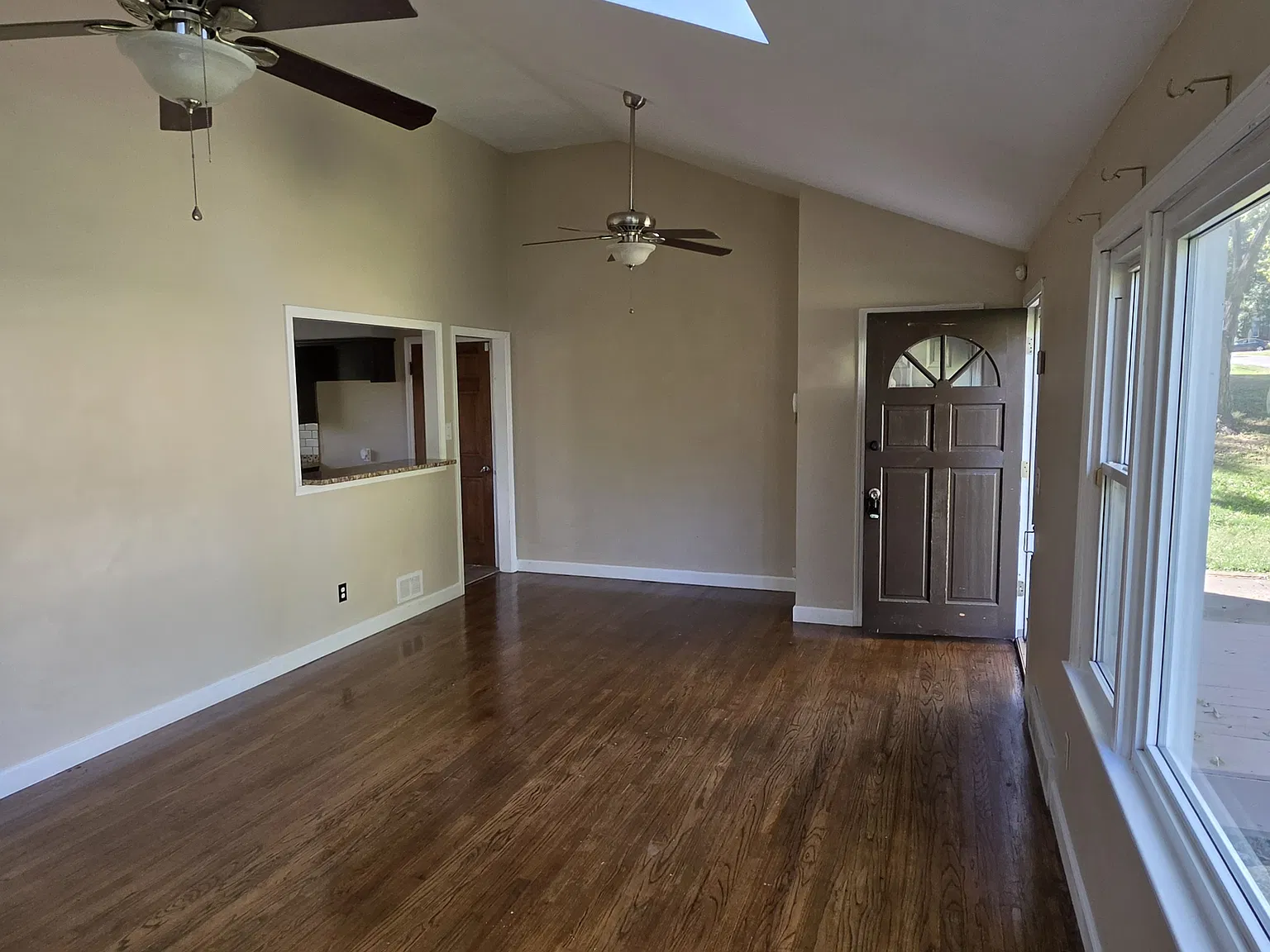 3 bed, 1200 sqft, $1,475 — Photo 4