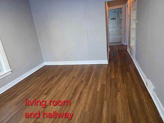 3rd image of 1332 Poplar Pl #1