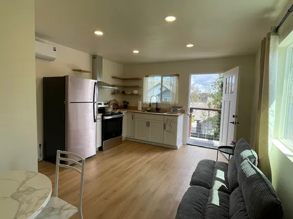 (undisclosed Address), San Diego, CA 92111