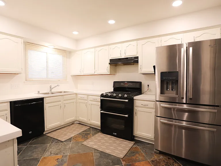 12315 Wycliff Ln — Photo 3