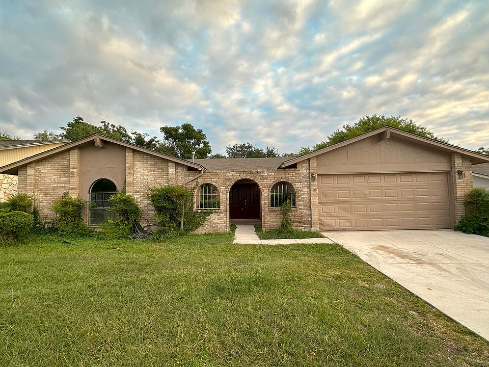 1st image of 6634 Country Field Dr