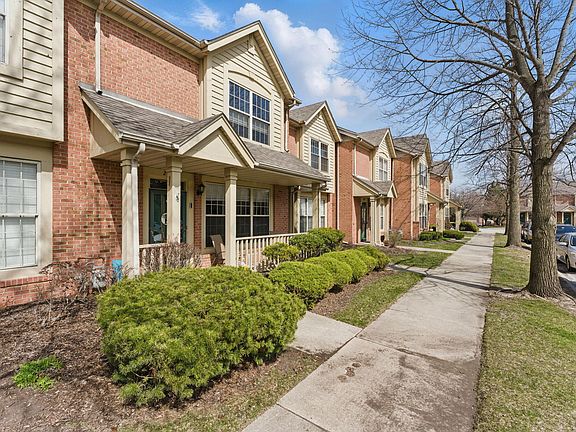 2nd image of 2923 Churchill Ln