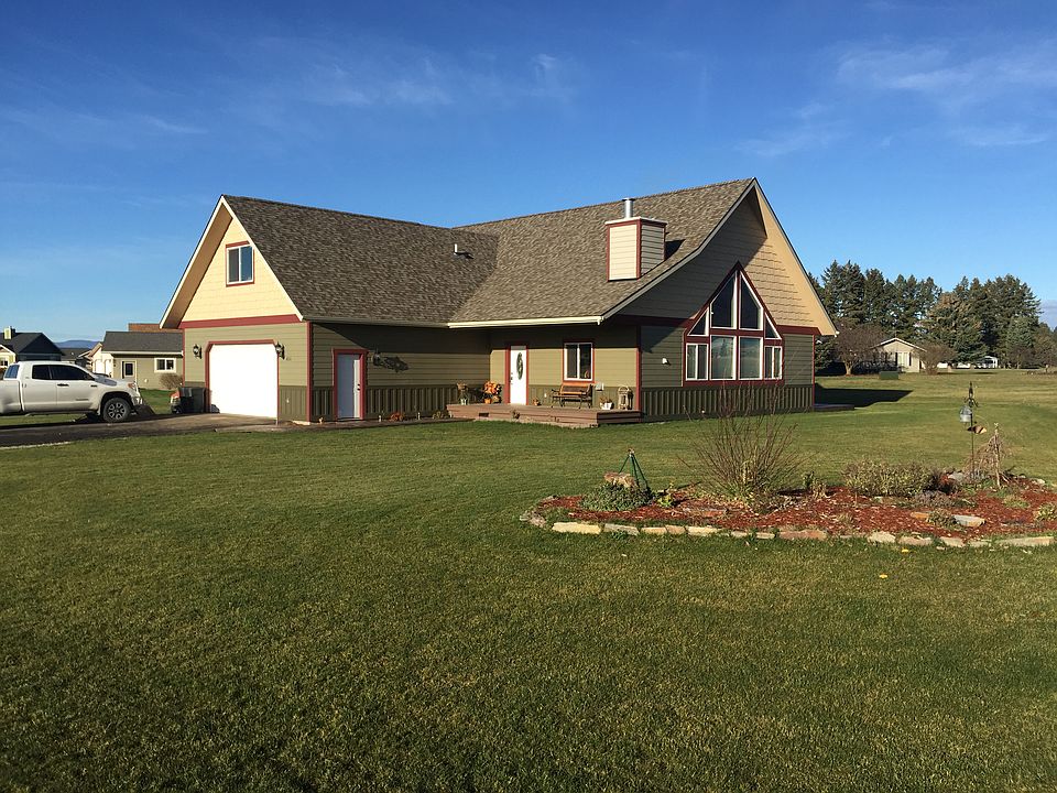3 bed 2 bath + bonus room