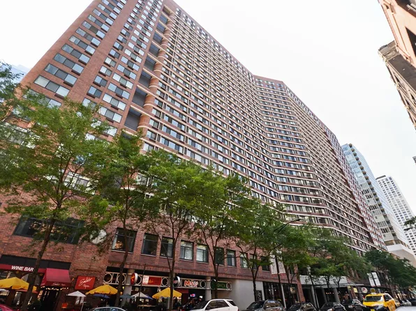 211 E Ohio St APT 1804, Chicago, IL 60611