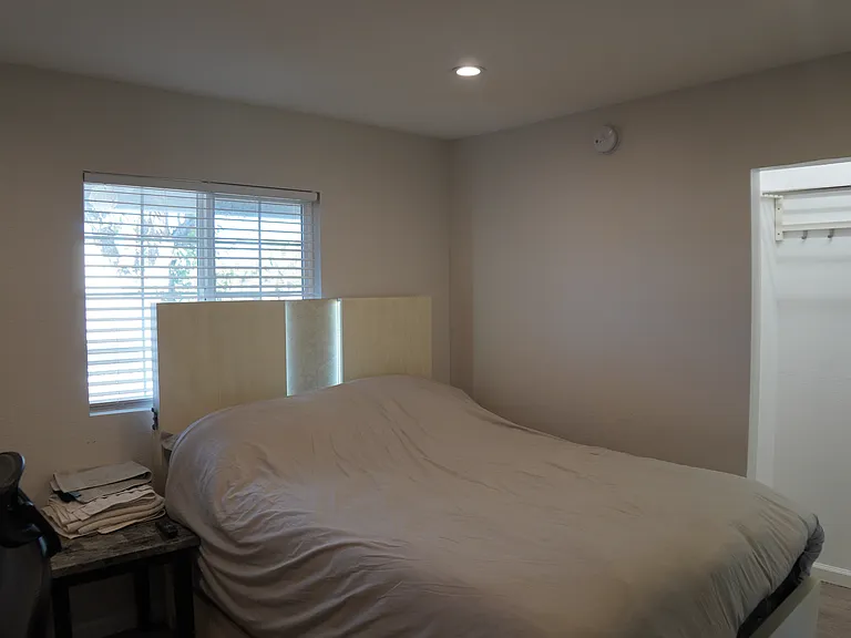 6389 La Palma Pkwy — Photo 2