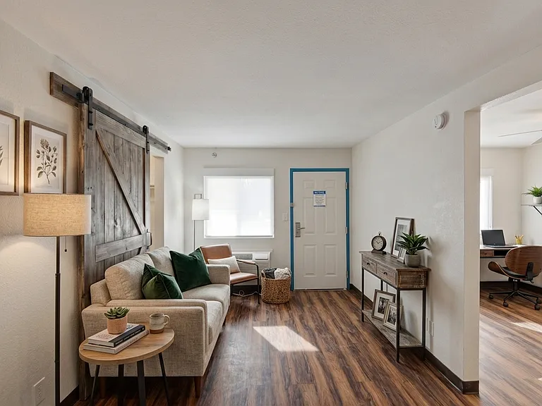 Atrium Flats — Photo 8