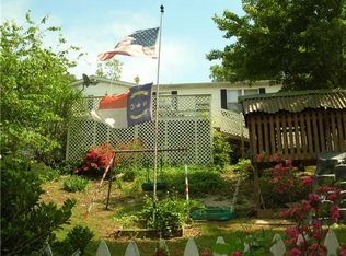 6826 Royal Ridge Rd, Ramseur, NC 27316