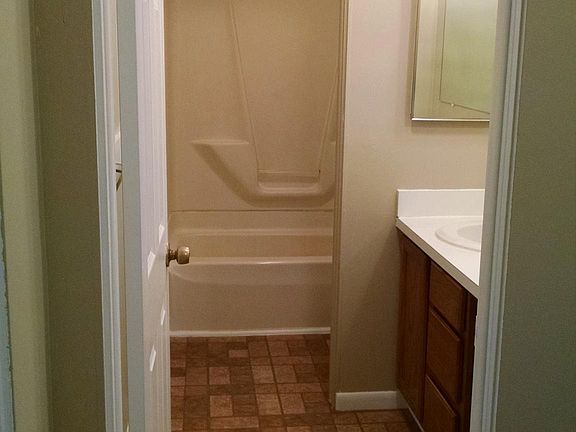4th image of 9145 Brookside Dr