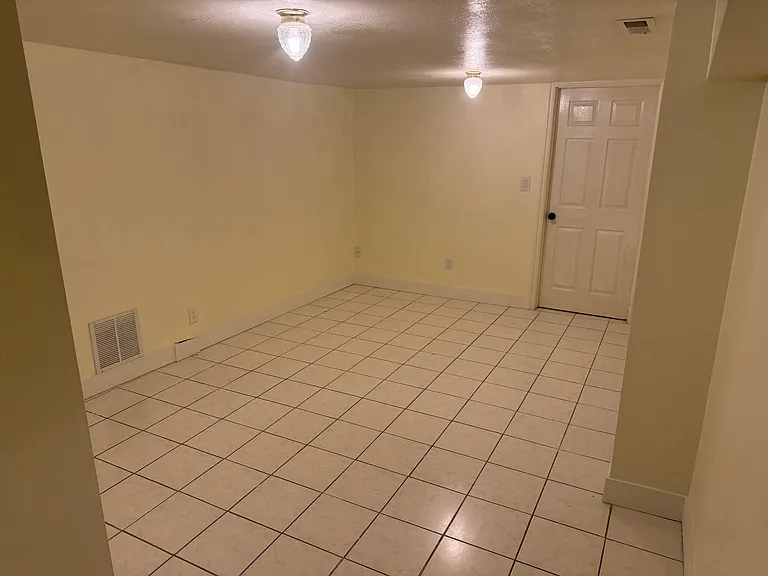 705 N American Beauty Dr — Photo 10