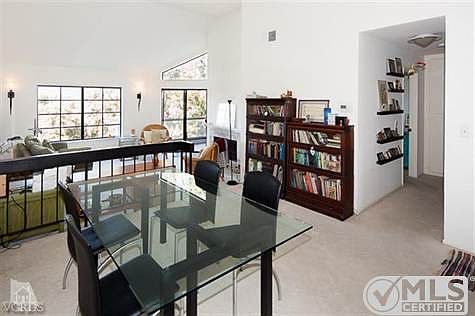 1st image of 623 Island View Cir