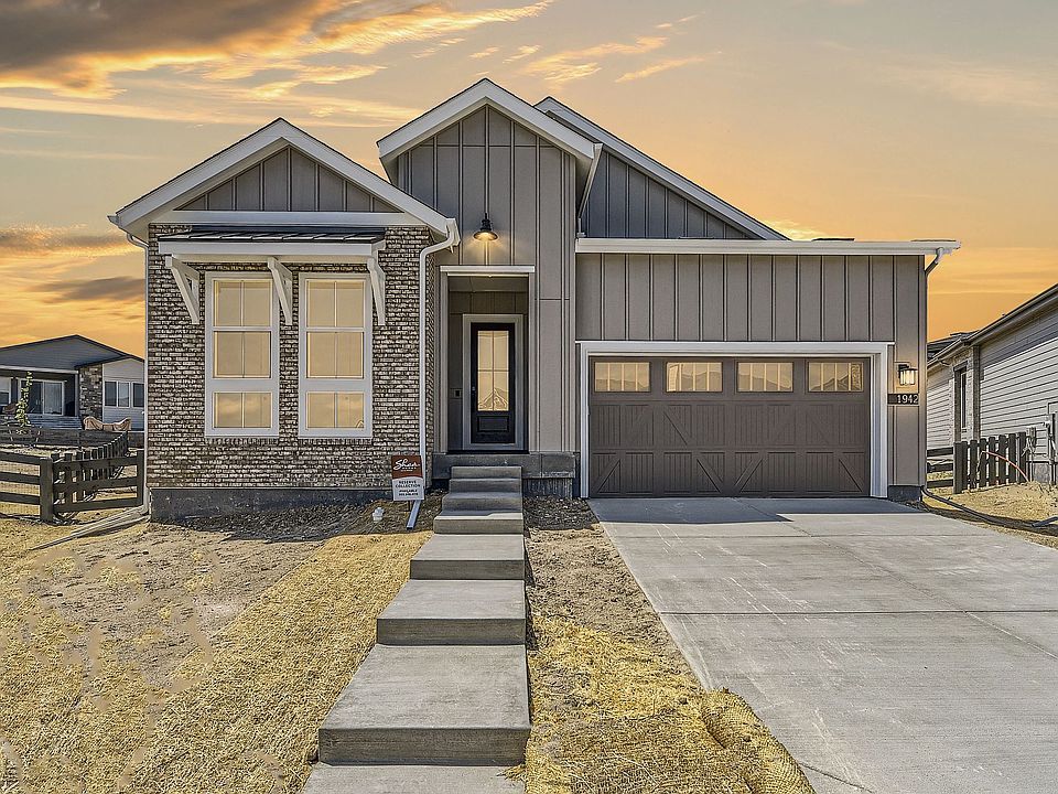 Homesite 320 Exterior