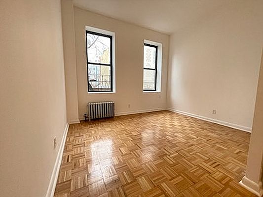1st image of 328 E 15th St APT 5