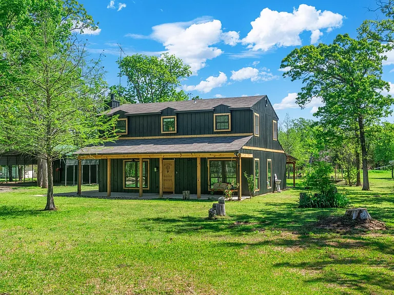 2523 County Road 3303 — Photo 1