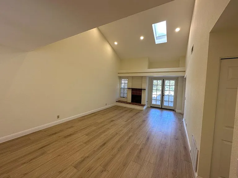 15880 Avenida Villaha #71 — Photo 8