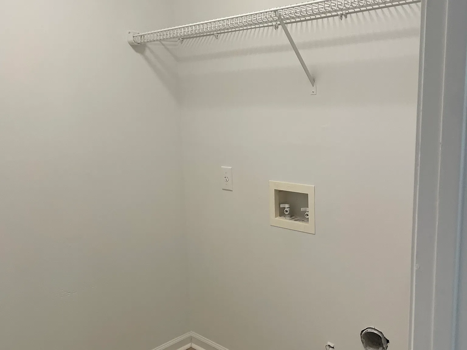 4 bed, 1474 sqft, $1,900 — Photo 4