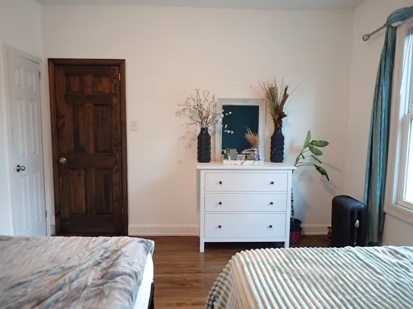 743 Alabama Avenue image 9 of 10