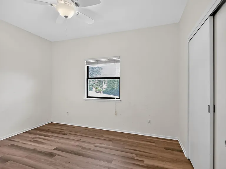 5701 Scout Blf — Photo 17