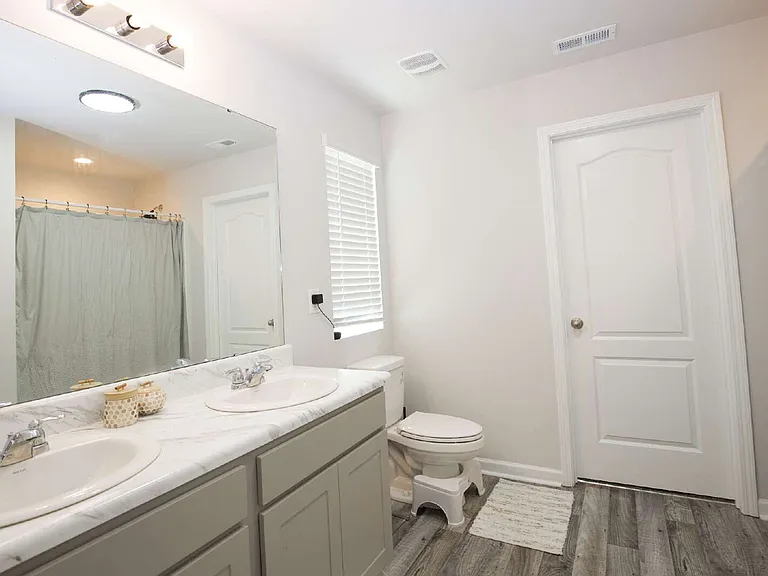 429 Century Ln — Photo 27