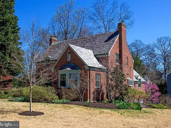 6901 Pineway, Hyattsville, MD 20782