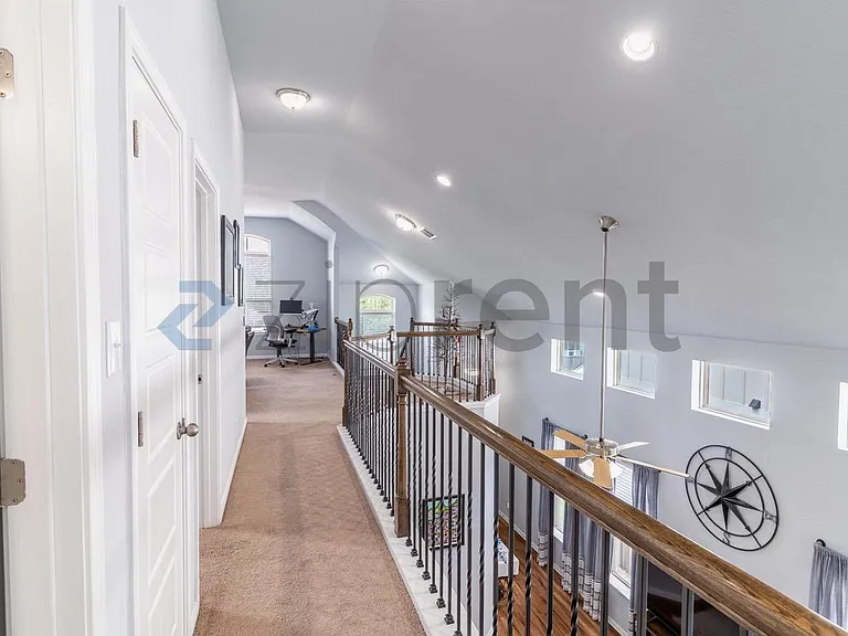 1404 Jenkins Bnd — Photo 14
